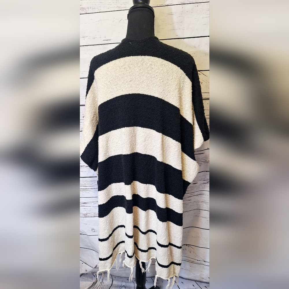 By Together Black & Cream Striped Nubby Fringed Poncho Sz.M/ L #1550 - Picture 4 of 8